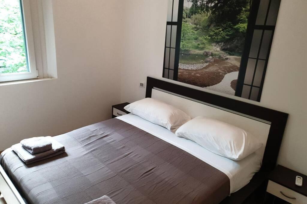 Your Lovely Home, Porta Venezia-1 Queen Bed, 3 Single Beds, 1 Sofa Bed- Milano Exterior foto