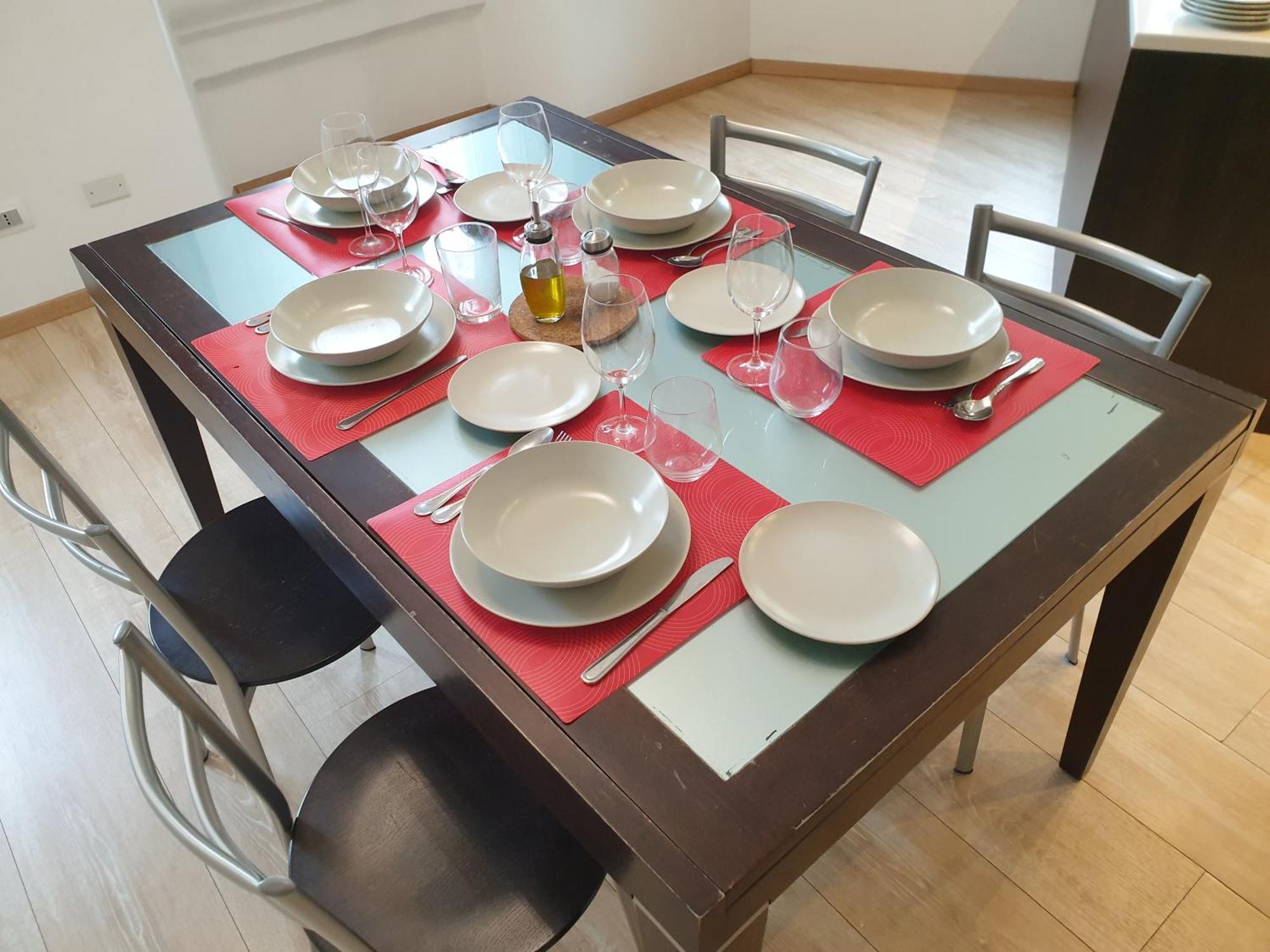 Your Lovely Home, Porta Venezia-1 Queen Bed, 3 Single Beds, 1 Sofa Bed- Milano Exterior foto